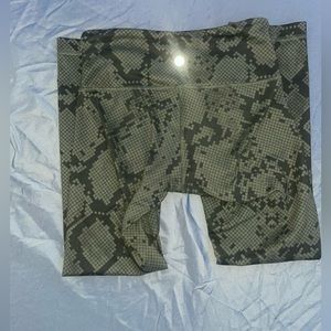 Lululemon Leggings Size:2